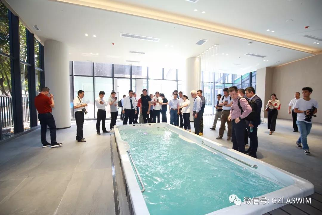 热烈祝贺建筑水环境技术研发中心成立并举行揭牌仪式！